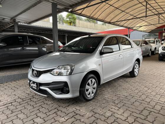TOYOTA ETIOS 1.5 XS SEDAN 16V FLEX 4P AUTOMÁTICO TOYOTA ETIOS 1.5 XS SEDAN 16V FLEX 4P AUTOMÁTICO